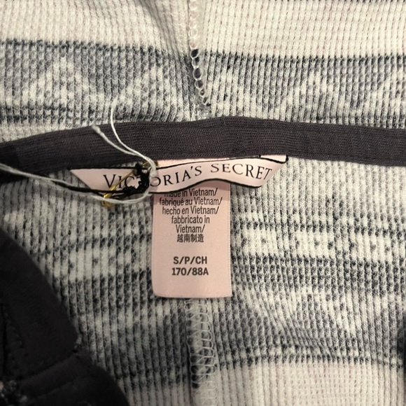 NWT Victorias Secret Pink Gray Thermal Onesie Size Small Holiday - Picture 4 of 4